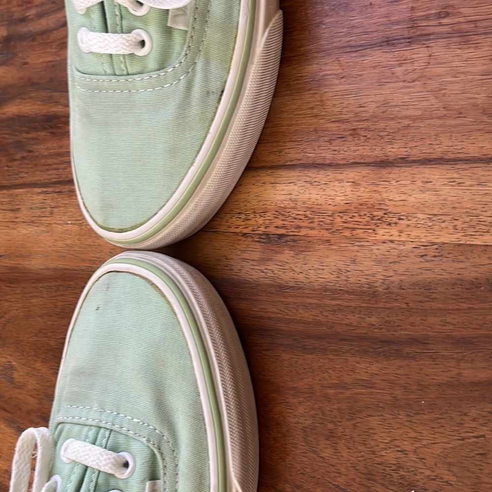 VANS UNISEX LACE-UPS! Mint green